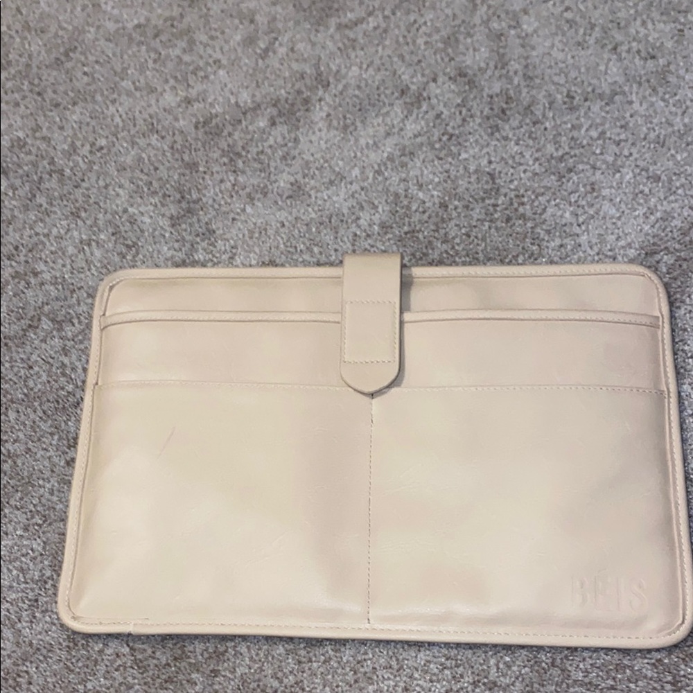 Beis Elegant Tan Laptop Sleeve